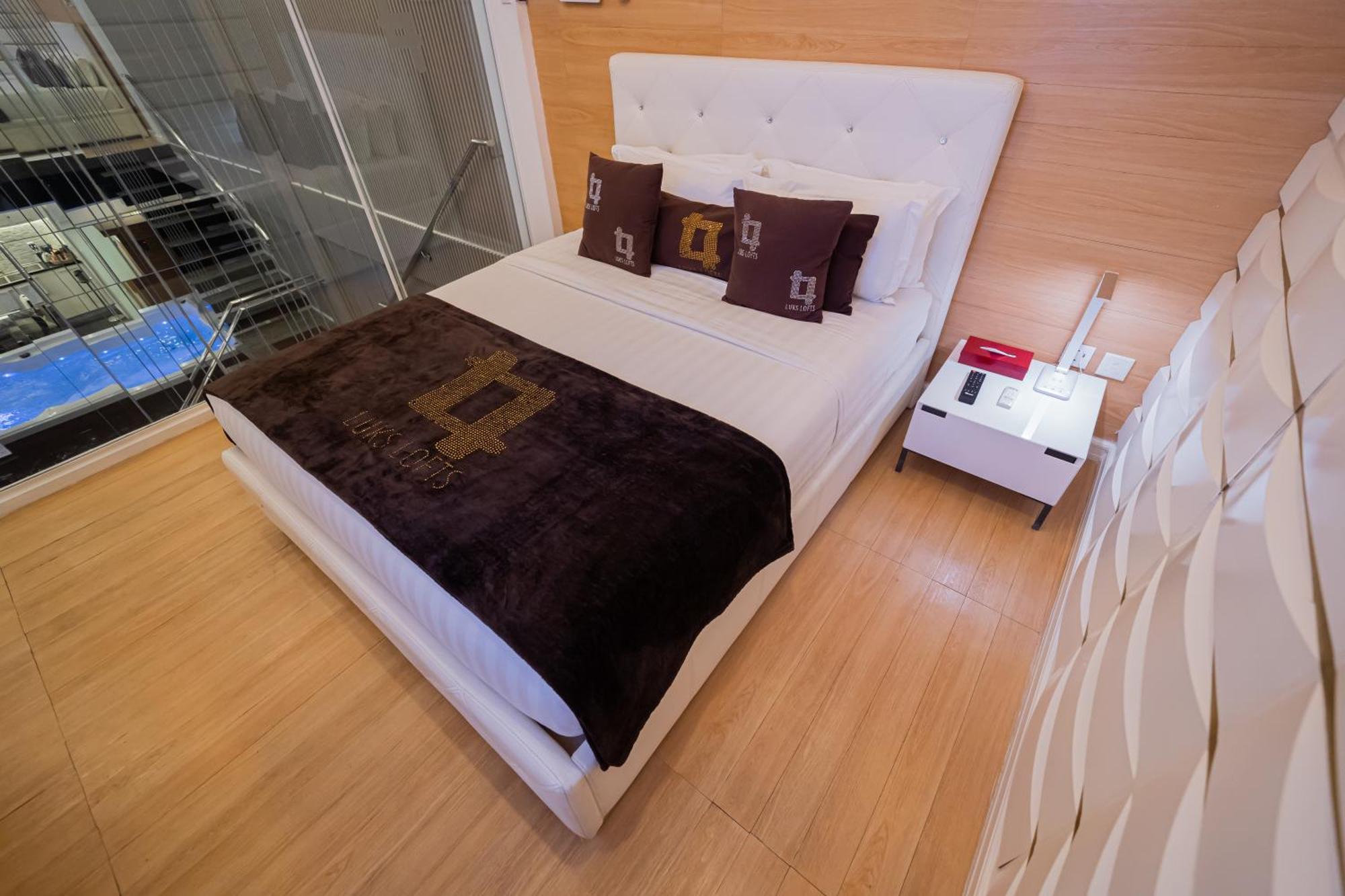 ลุคส์ ลอฟต์ โฮเต็ล แอนด์ เรสซิเดนซ์ Hotel Batangas ภายนอก รูปภาพ