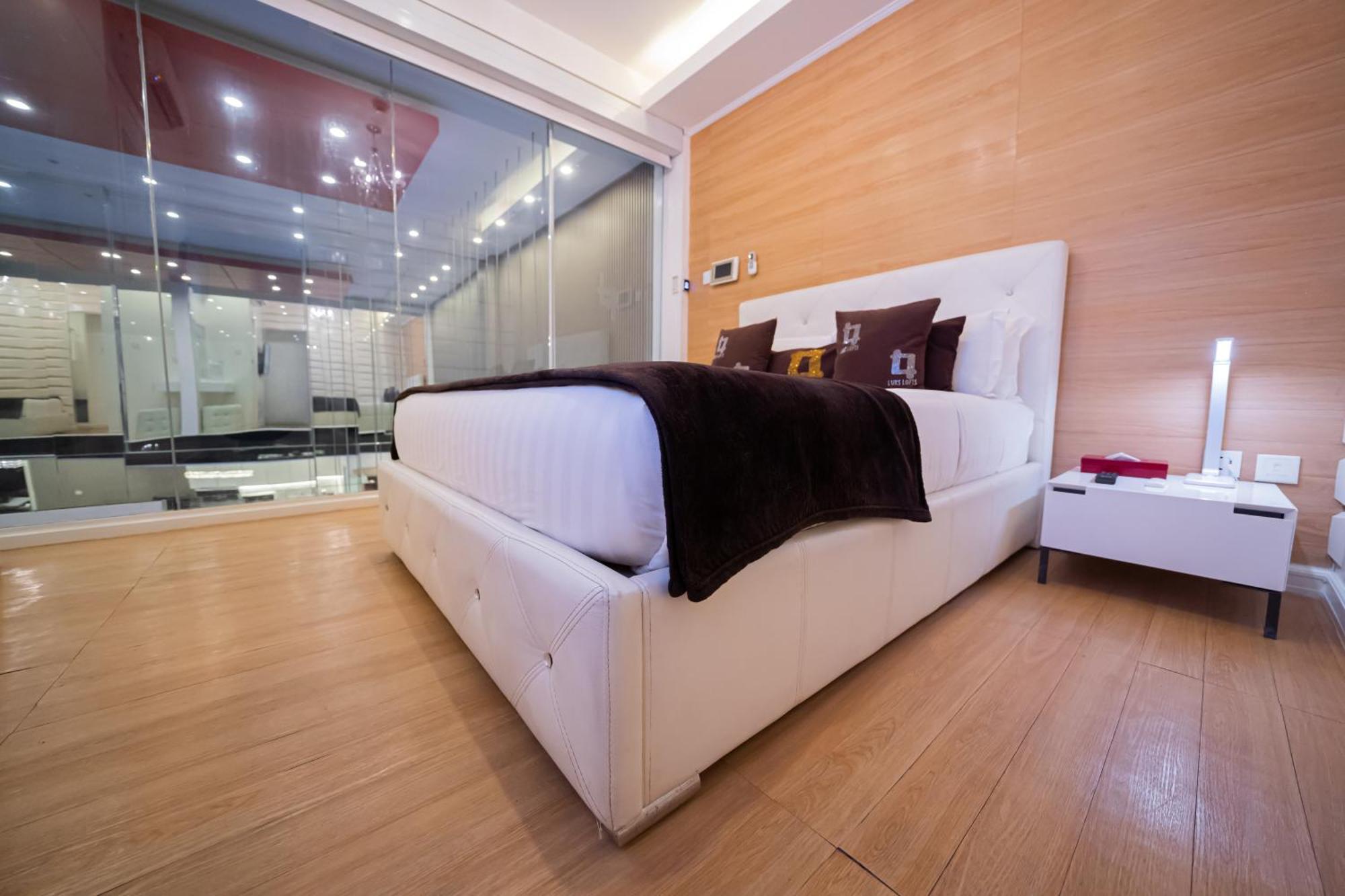 ลุคส์ ลอฟต์ โฮเต็ล แอนด์ เรสซิเดนซ์ Hotel Batangas ภายนอก รูปภาพ