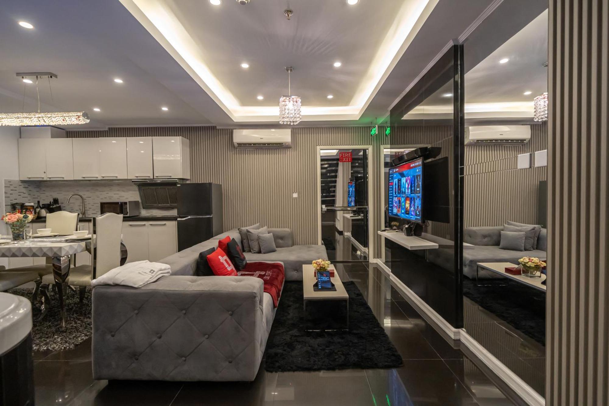 ลุคส์ ลอฟต์ โฮเต็ล แอนด์ เรสซิเดนซ์ Hotel Batangas ภายนอก รูปภาพ