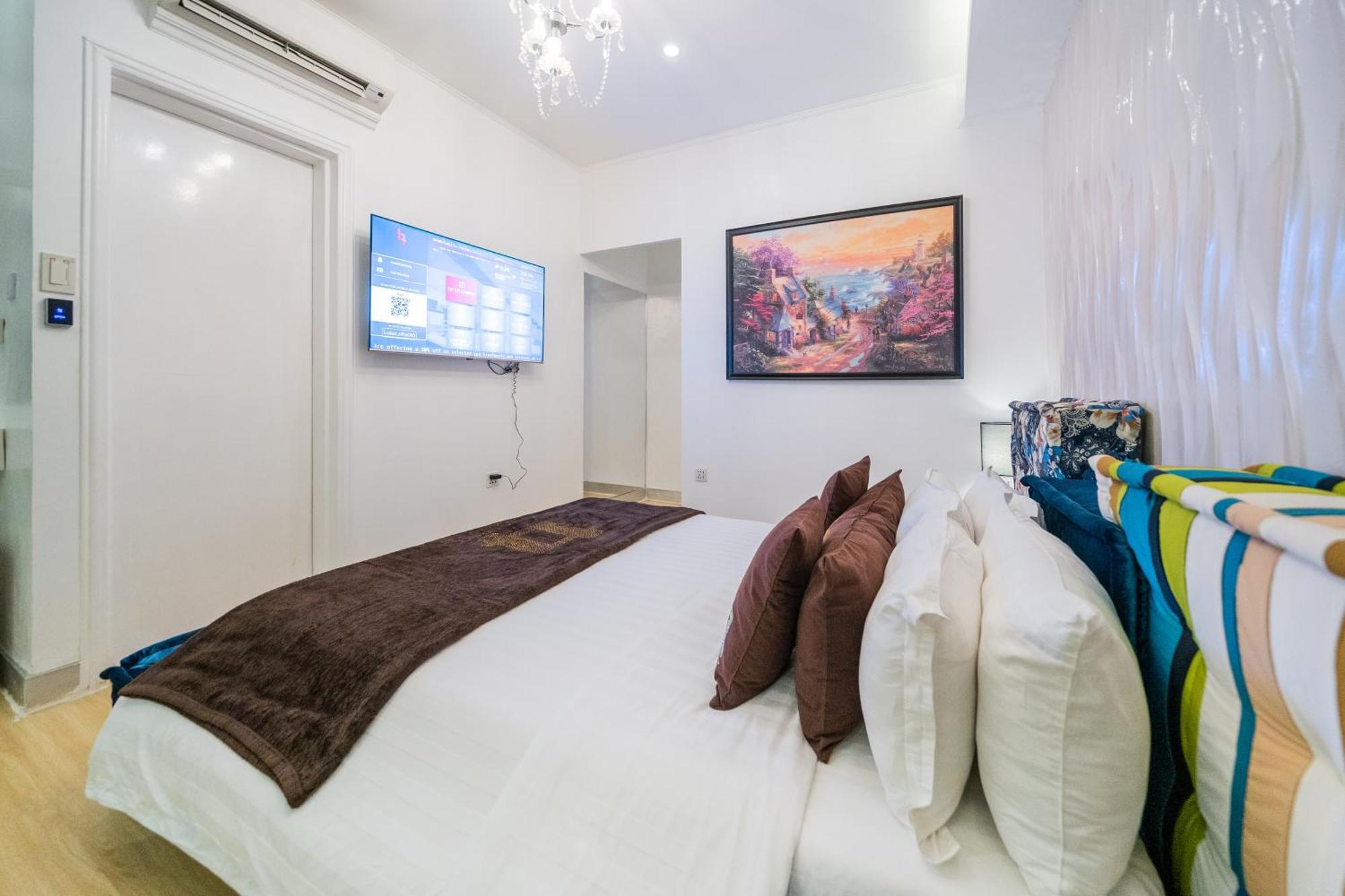 ลุคส์ ลอฟต์ โฮเต็ล แอนด์ เรสซิเดนซ์ Hotel Batangas ภายนอก รูปภาพ